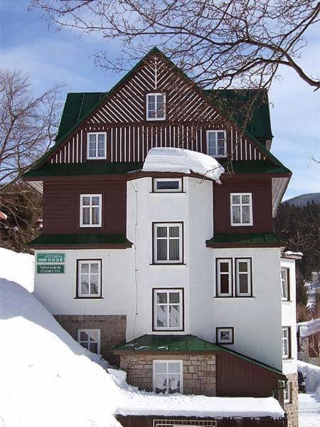 Astoria Inn Špindlerŭv Mlýn Dış mekan fotoğraf