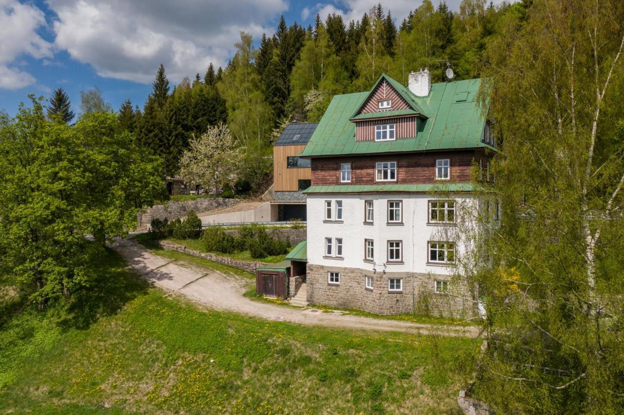 Astoria Inn Špindlerŭv Mlýn Dış mekan fotoğraf