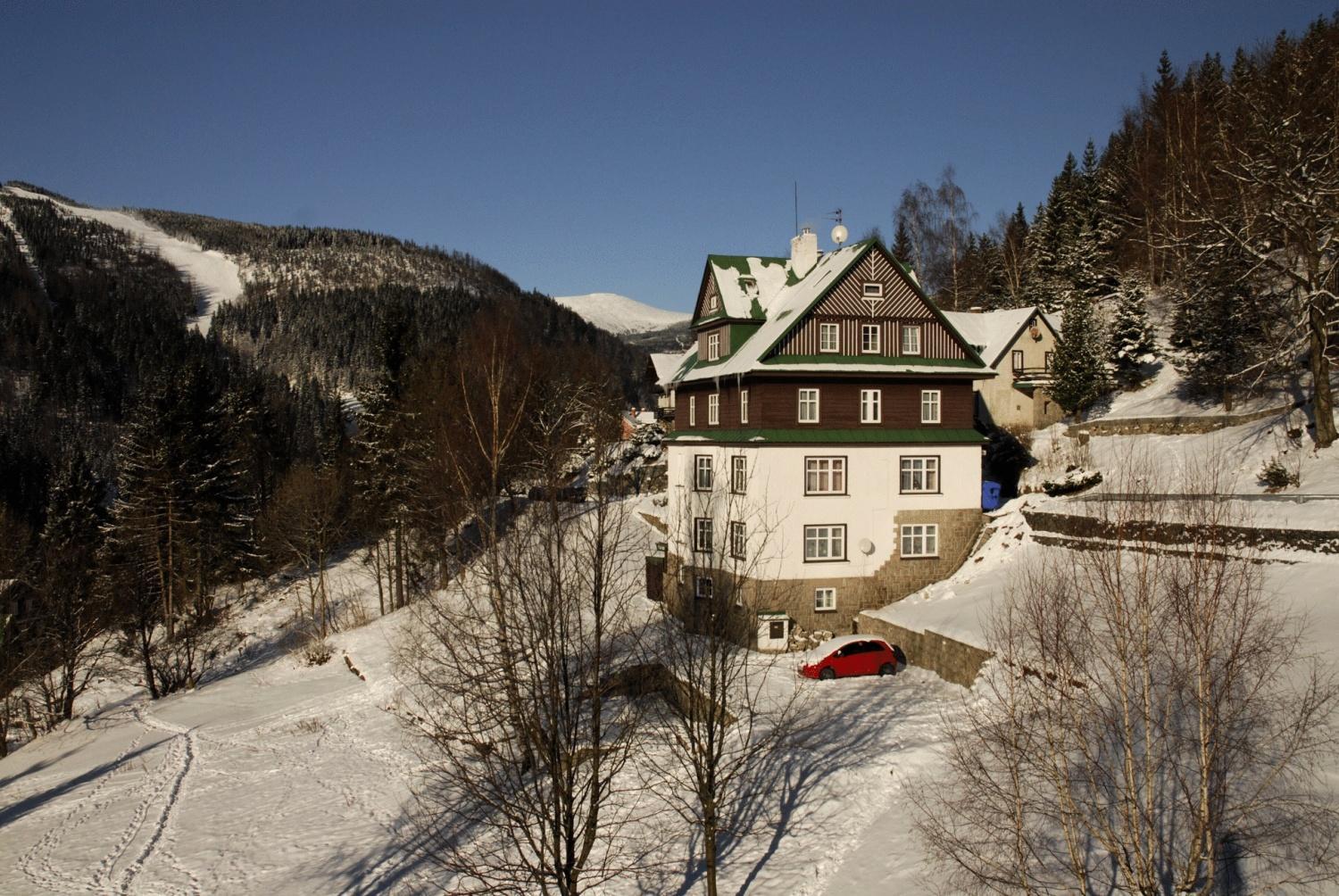 Astoria Inn Špindlerŭv Mlýn Dış mekan fotoğraf
